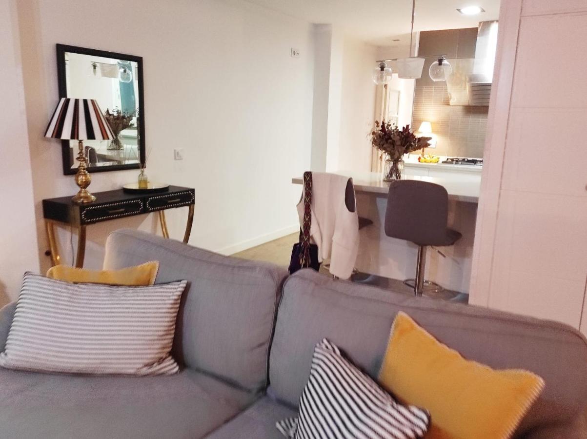 Real Maestranza Suite Seville Ngoại thất bức ảnh